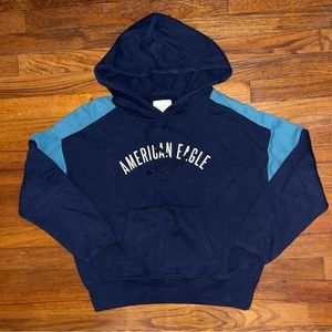 american eagle cropped hoodie
